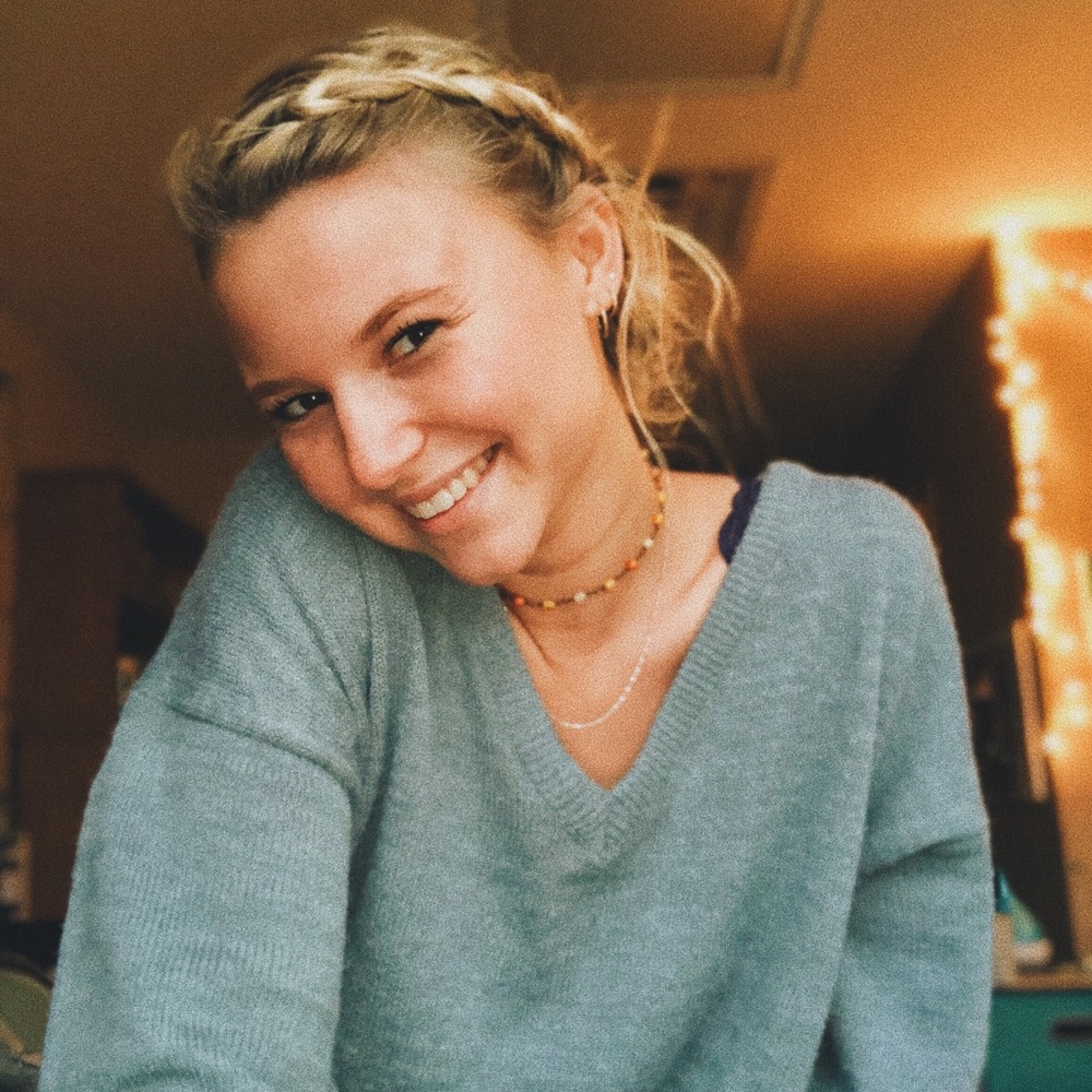 Meet your Posher, Andrea